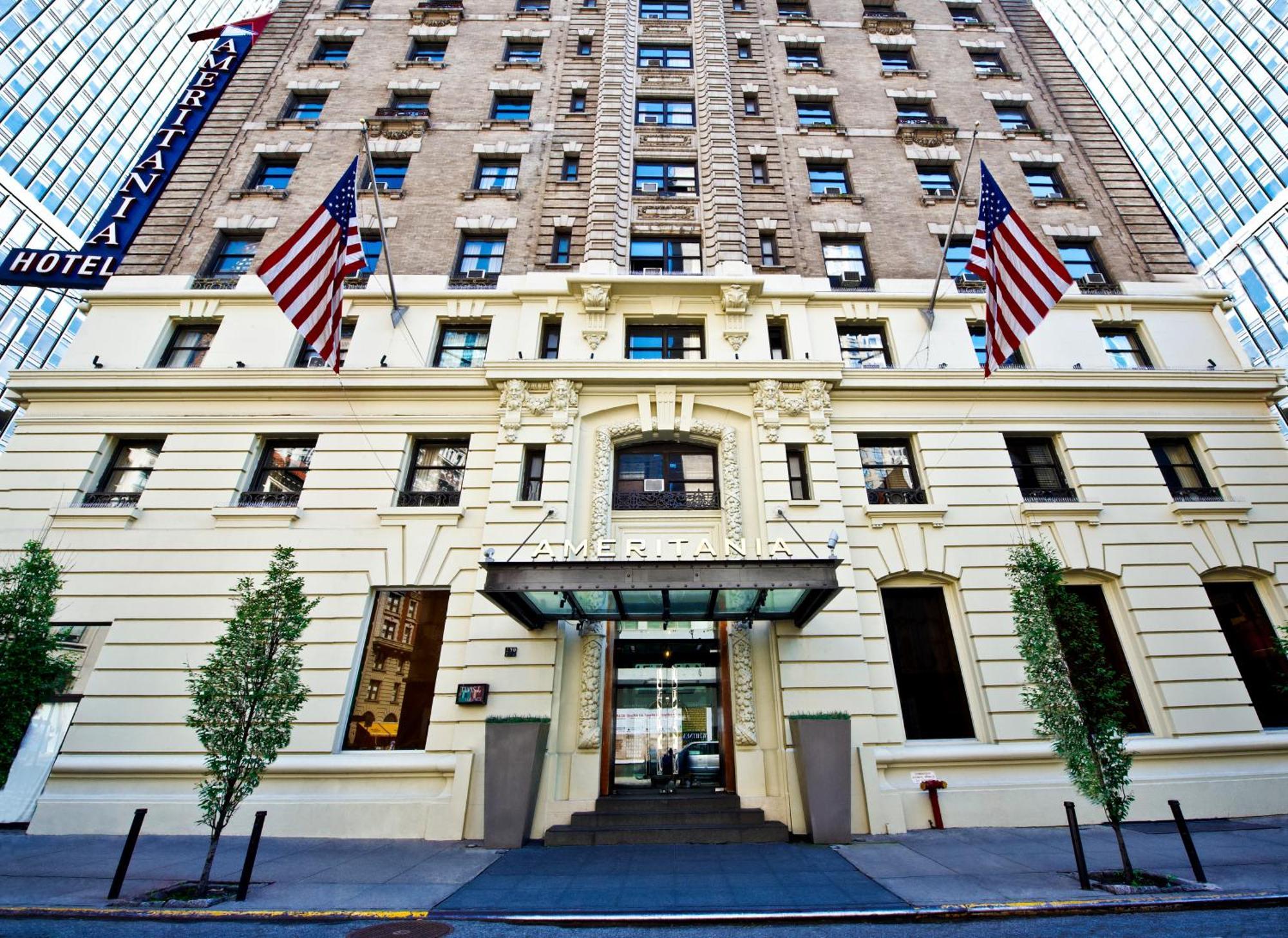7 Four-Star Hotels in Broadway Theater District That Stand Out