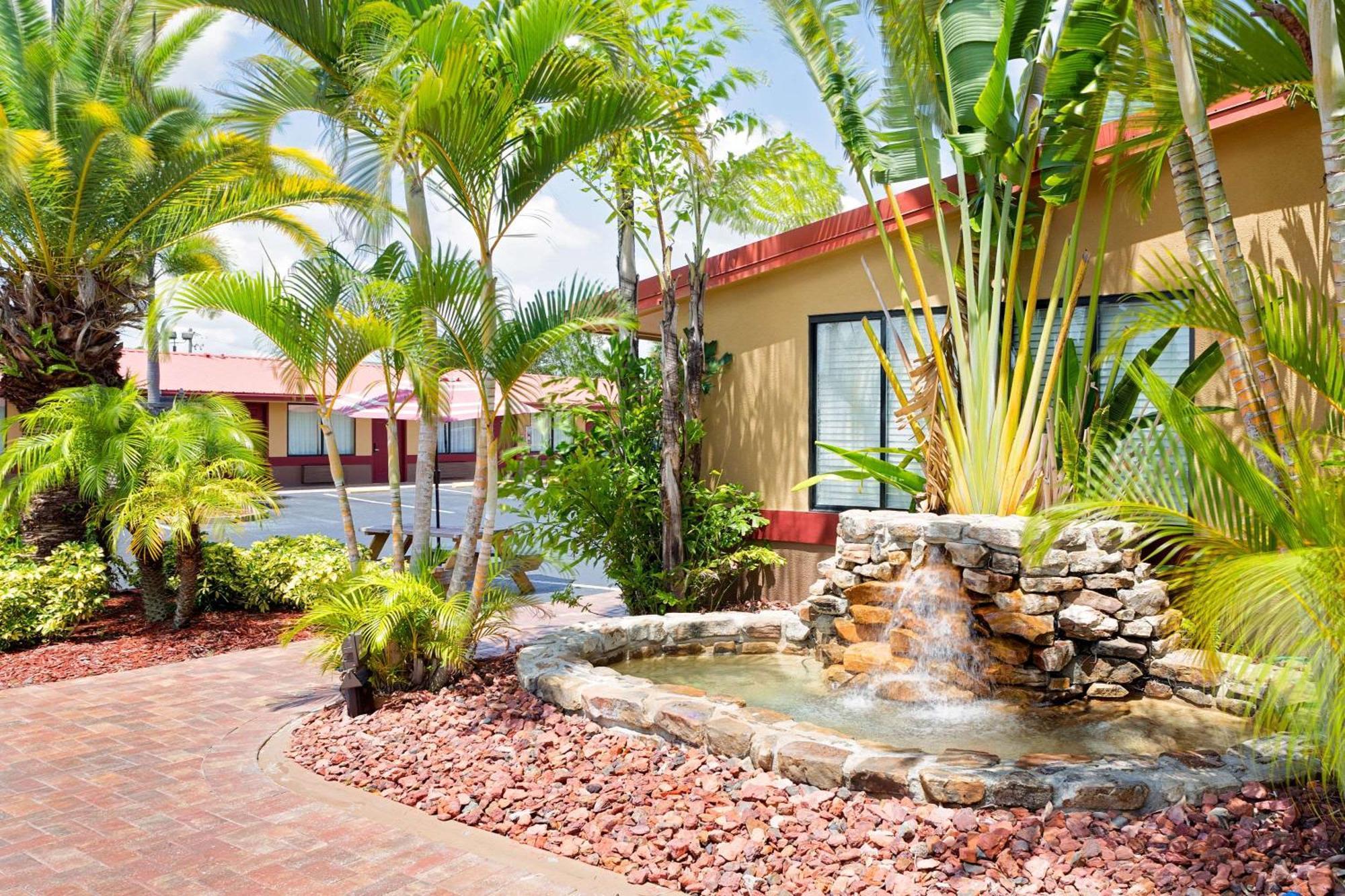 4 Budget Hotels Near Memorial Auditorium Punta Gorda Worth Booking