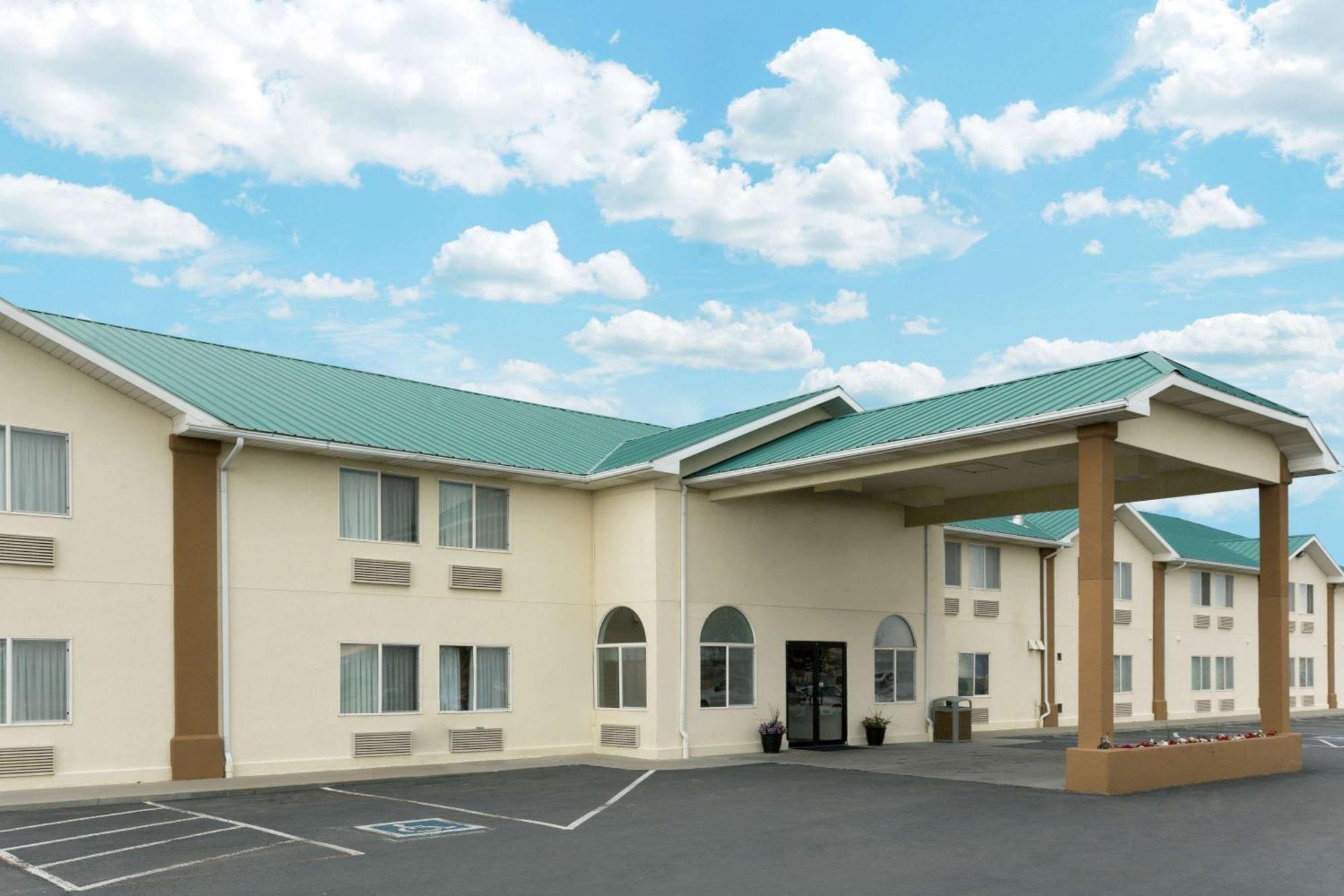 Where to Stay in Glen Canyon: 5 Best Airport Hotels