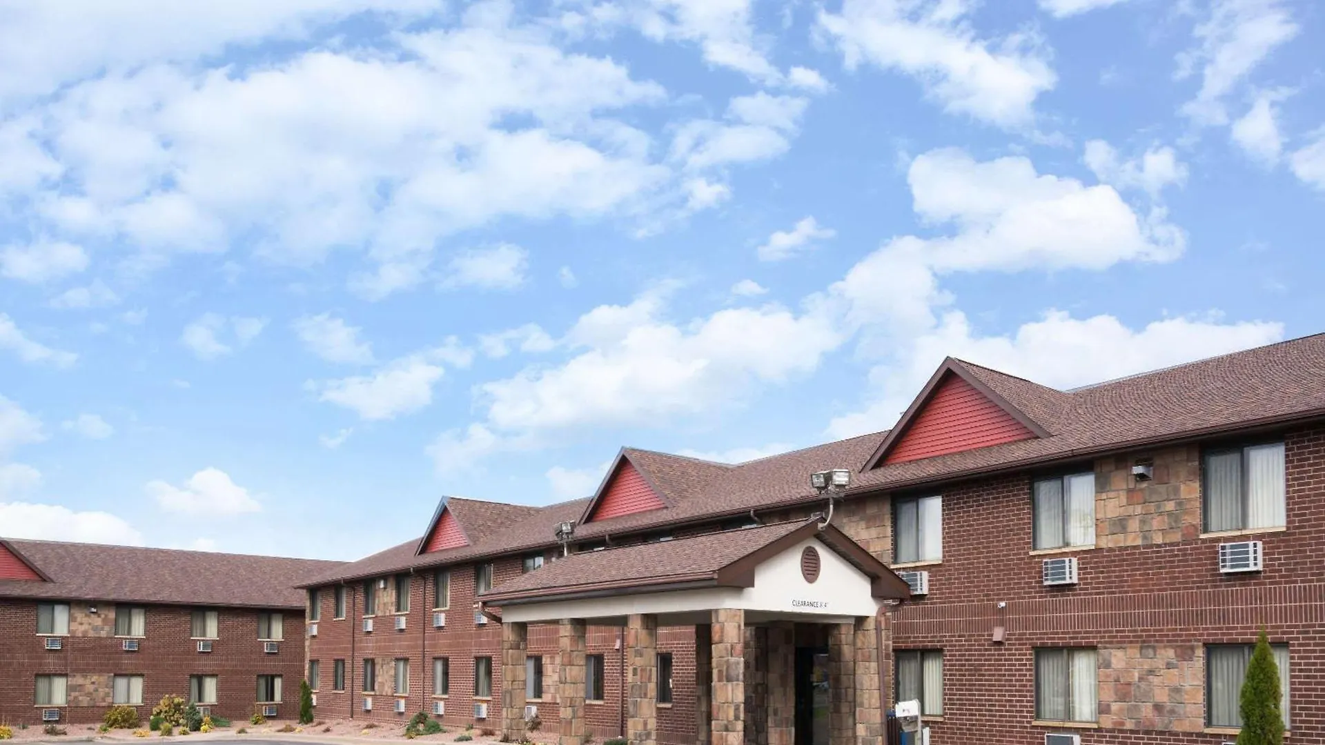 4 Hotels Close to Luther Hospital in Eau Claire