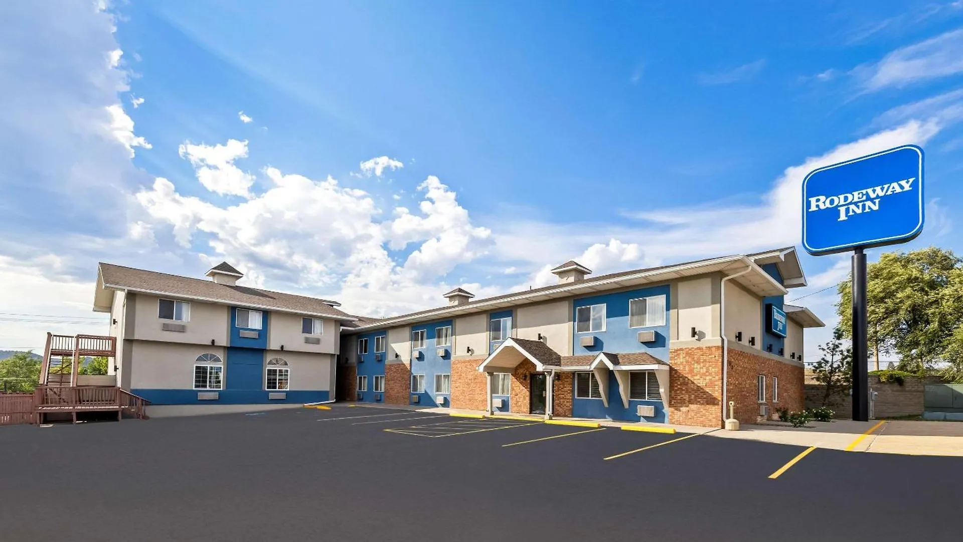 4 Golf Hotels Near Shenanigans Casino Worth Booking