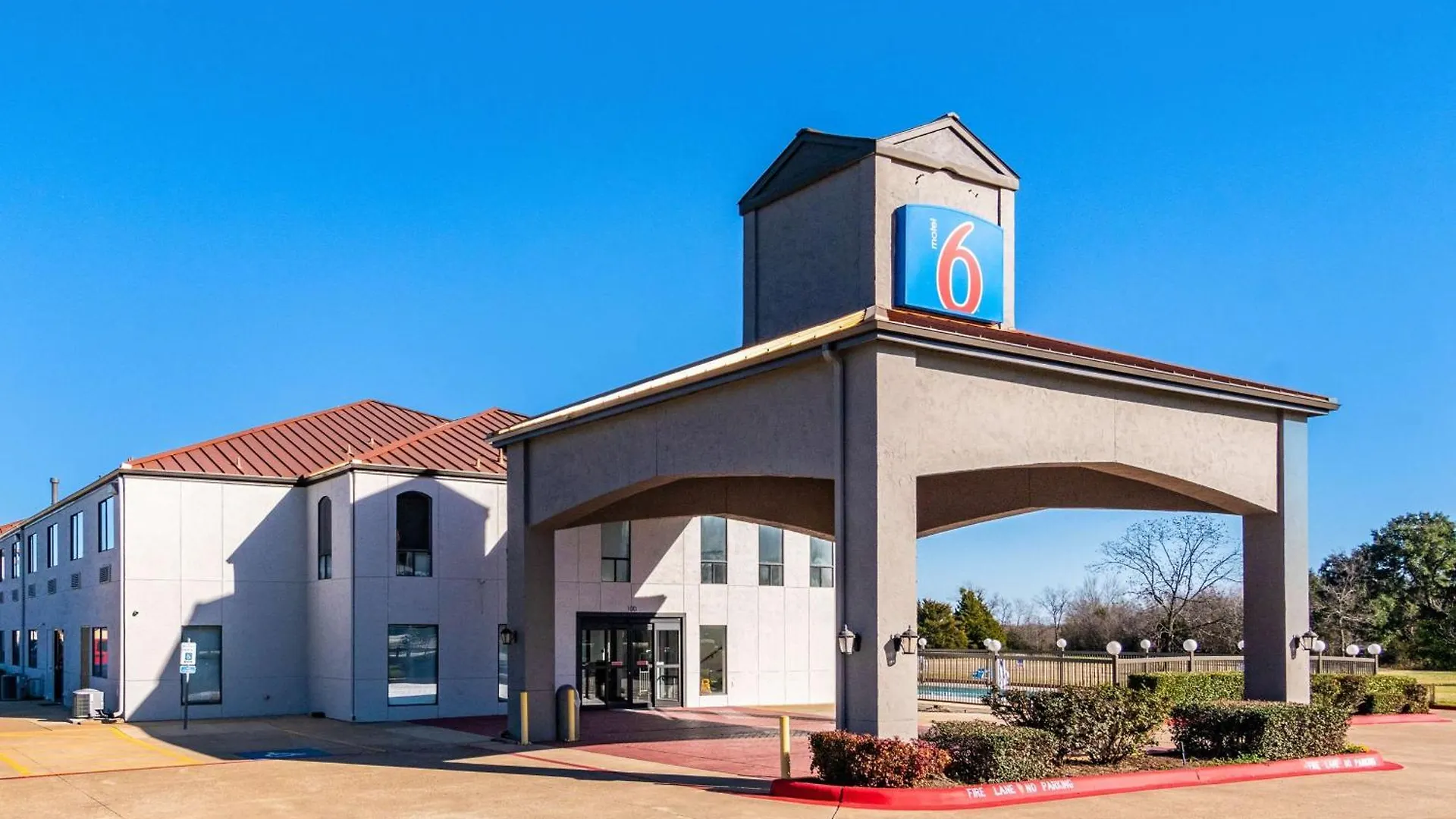 15 Motel 6 Hotels in Dallas-Fort Worth for Budget Travelers
