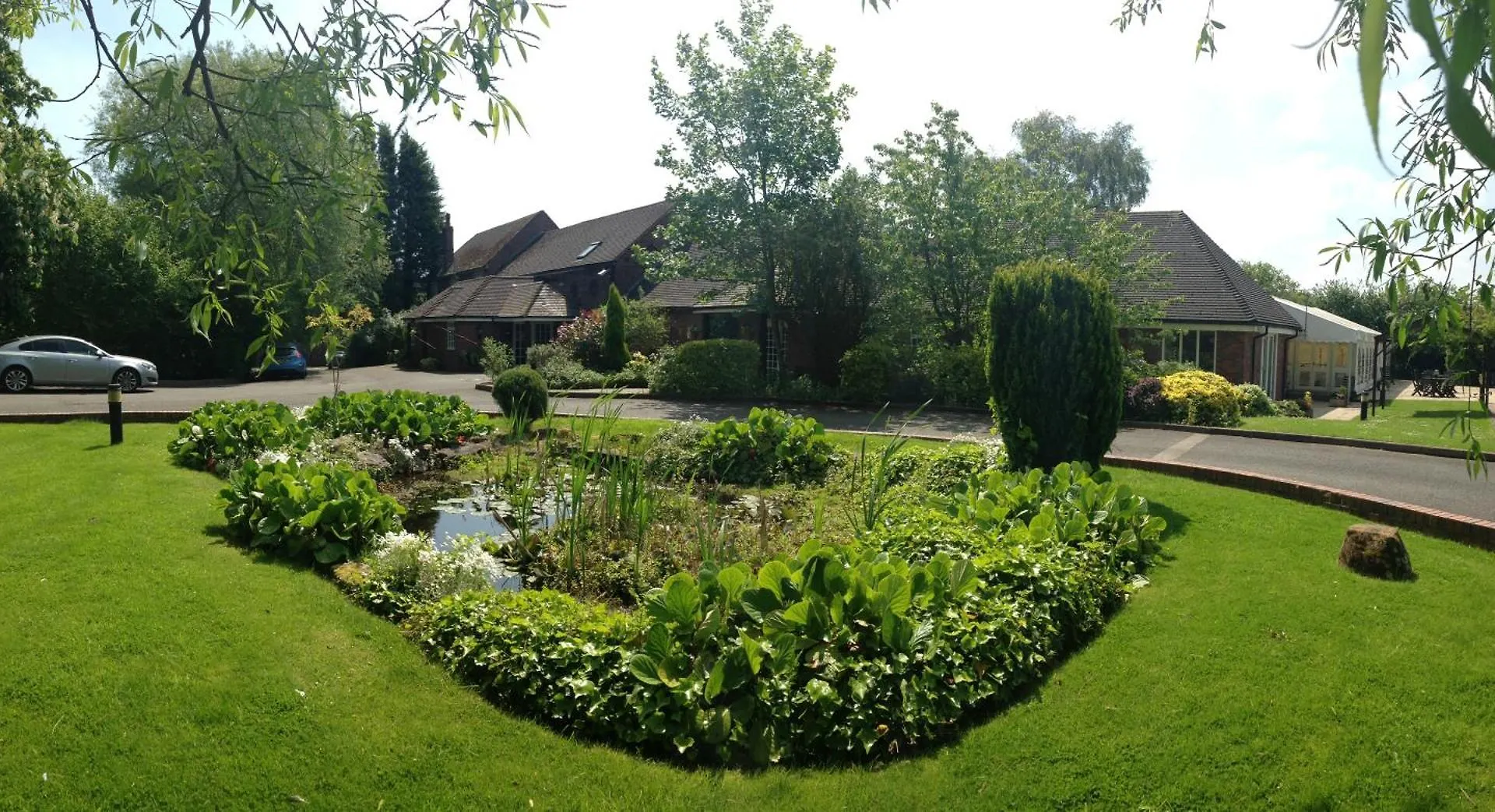 2 Smart Golf Hotels Near Sutton Park Worth Booking
