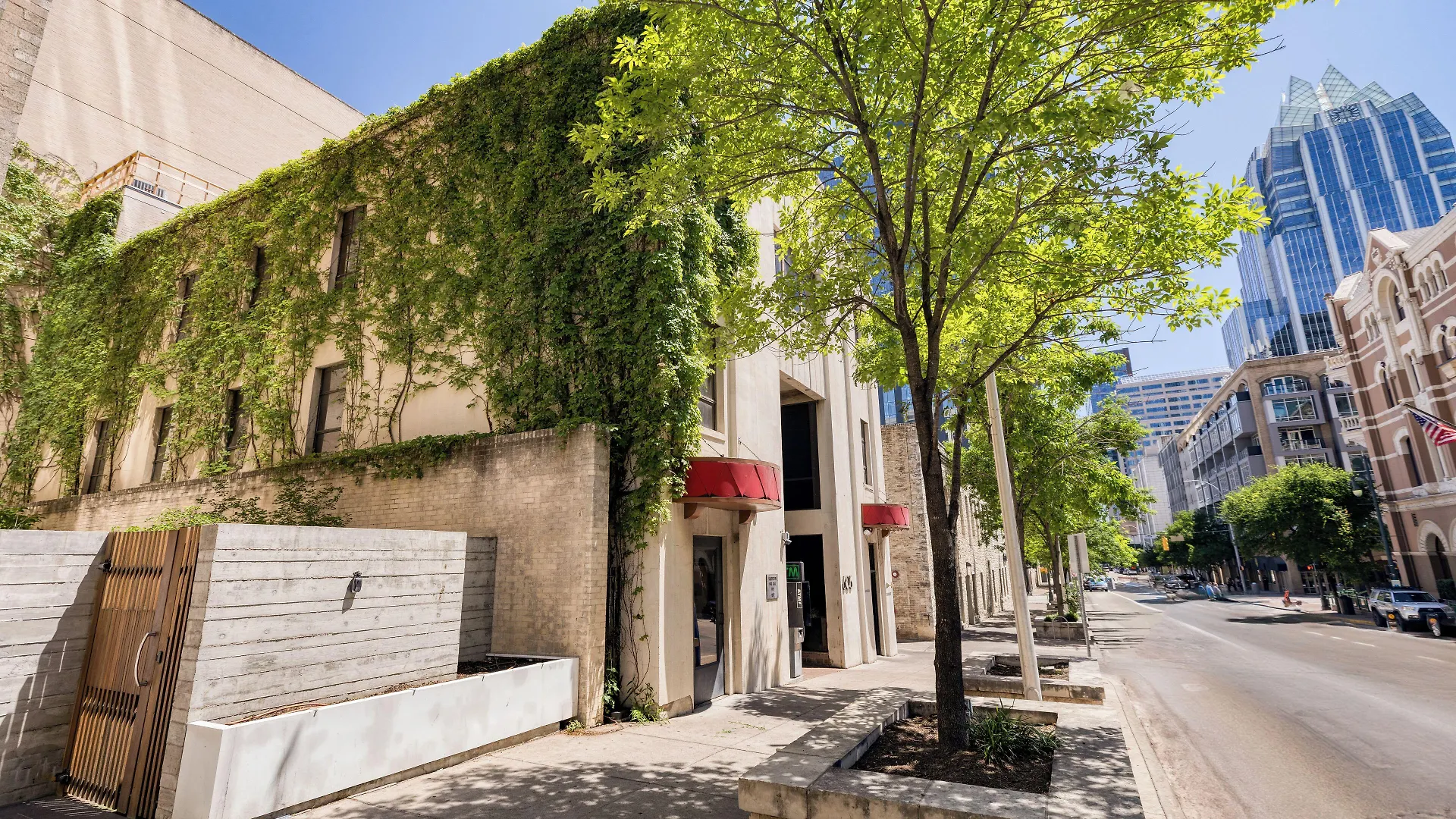 6 Budget Hotels Near University of Texas at Austin Worth Booking