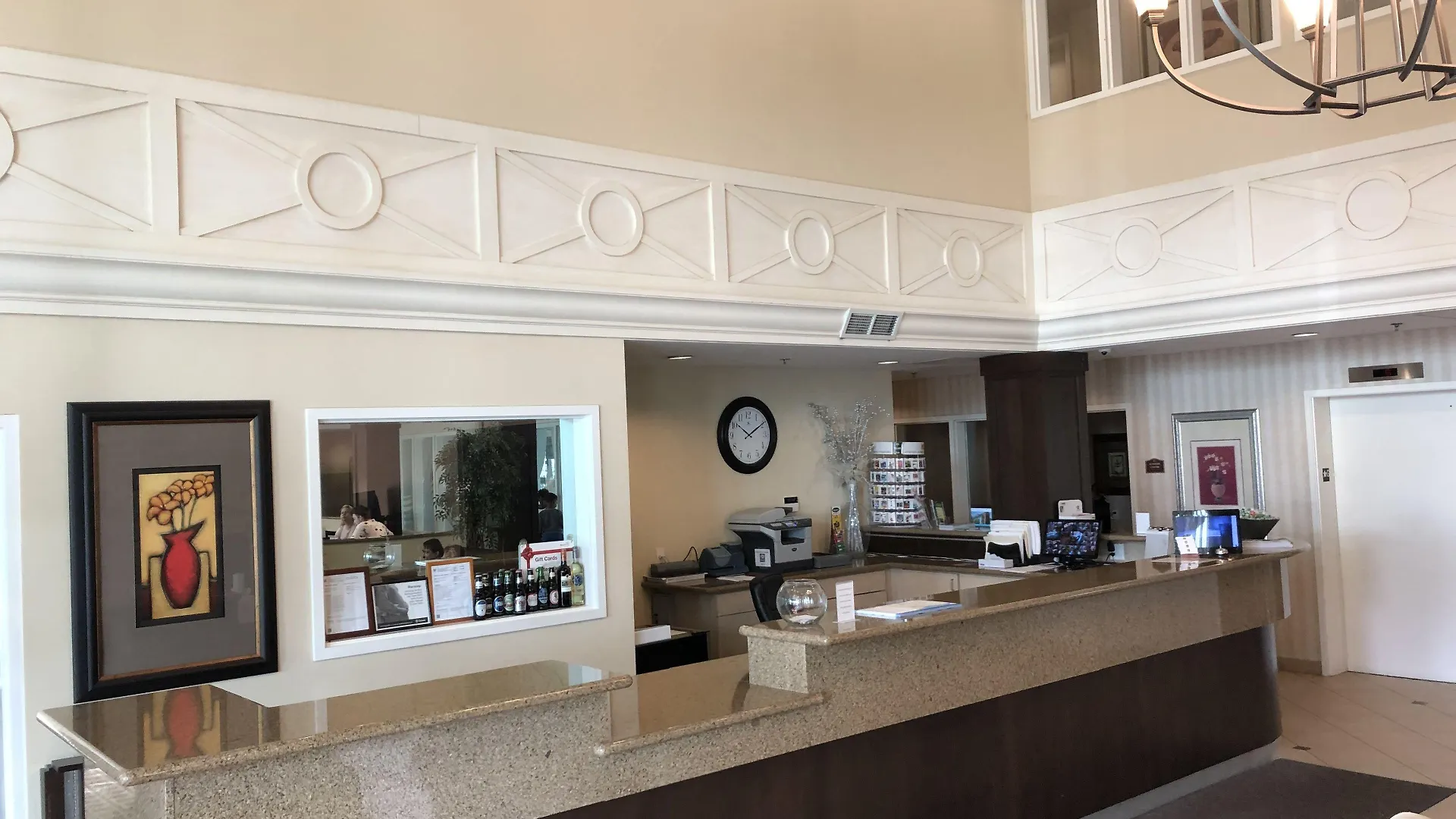 4 Business Hotels Near Square One That Deliver on Work Needs