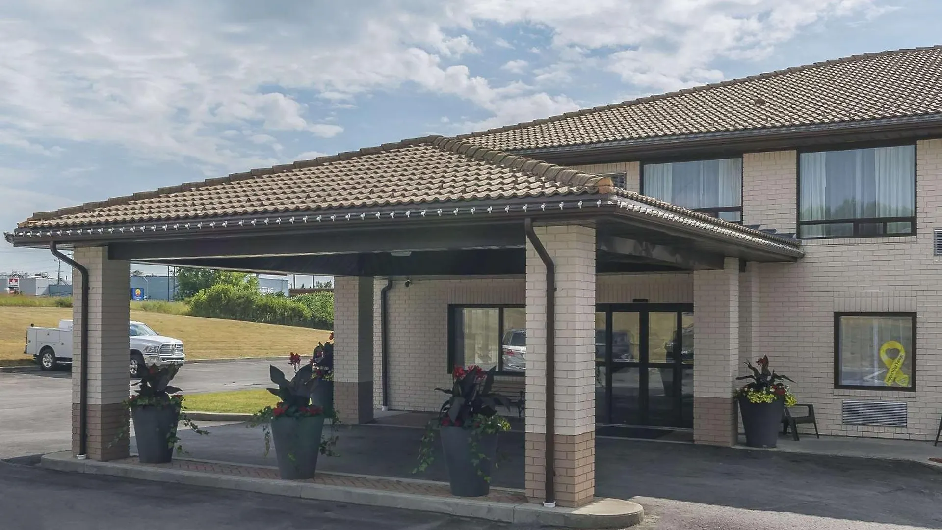 14 Top-Rated Comfort Inn Hotels in Southeastern Ontario