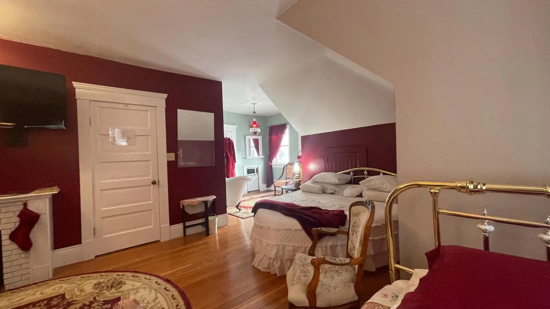 5 B&Bs & Apartments in Canada West for Every Type of Trip