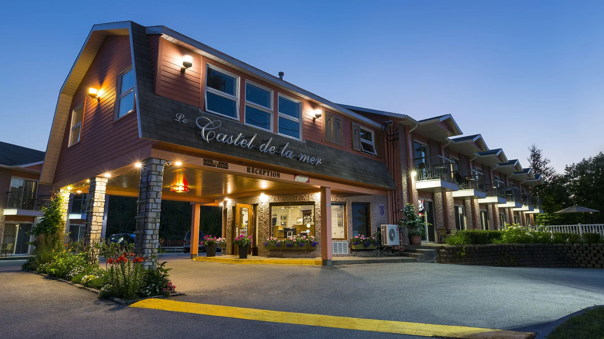 Where to Stay in Canada: 15 Best Budget Hotels Reviewed