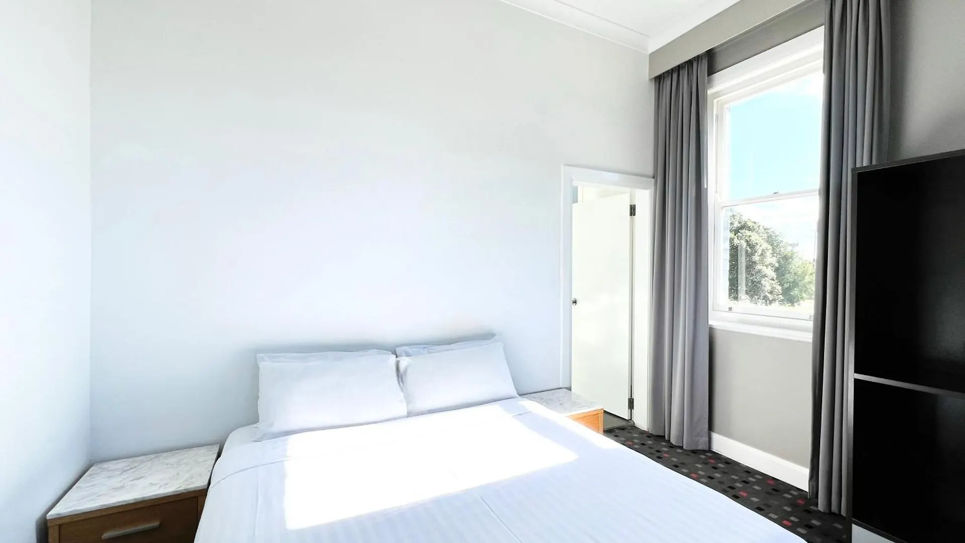 4 Family-Friendly Hotels Close to Cockle Creek, Newcastle