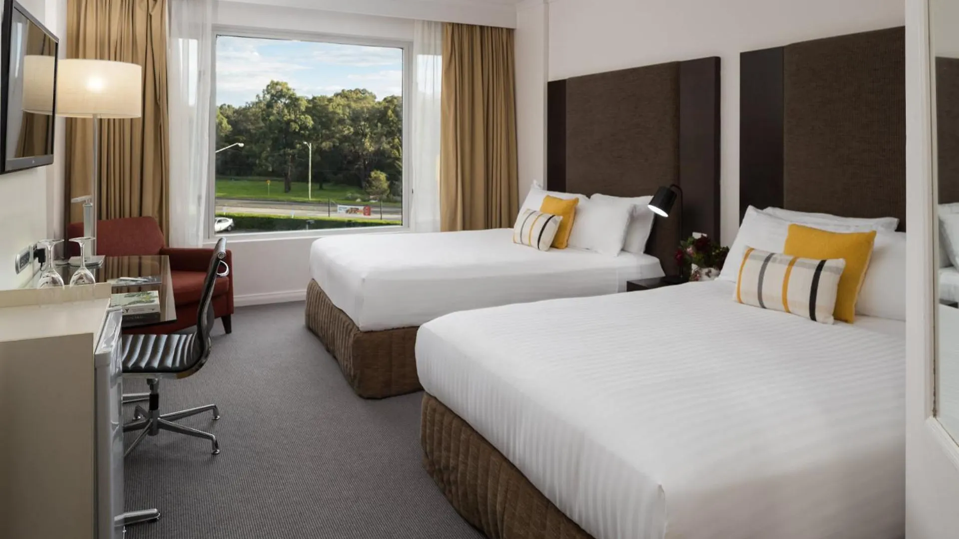 5 Golf Hotels Near Parramatta Park Worth Booking