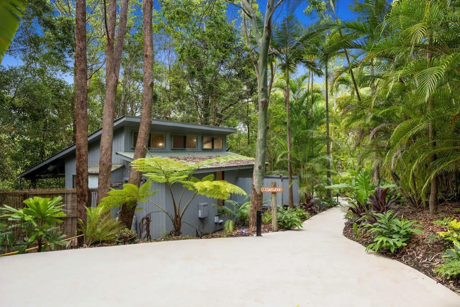 6 Couple Hotels Near Kondalilla Falls Worth Booking