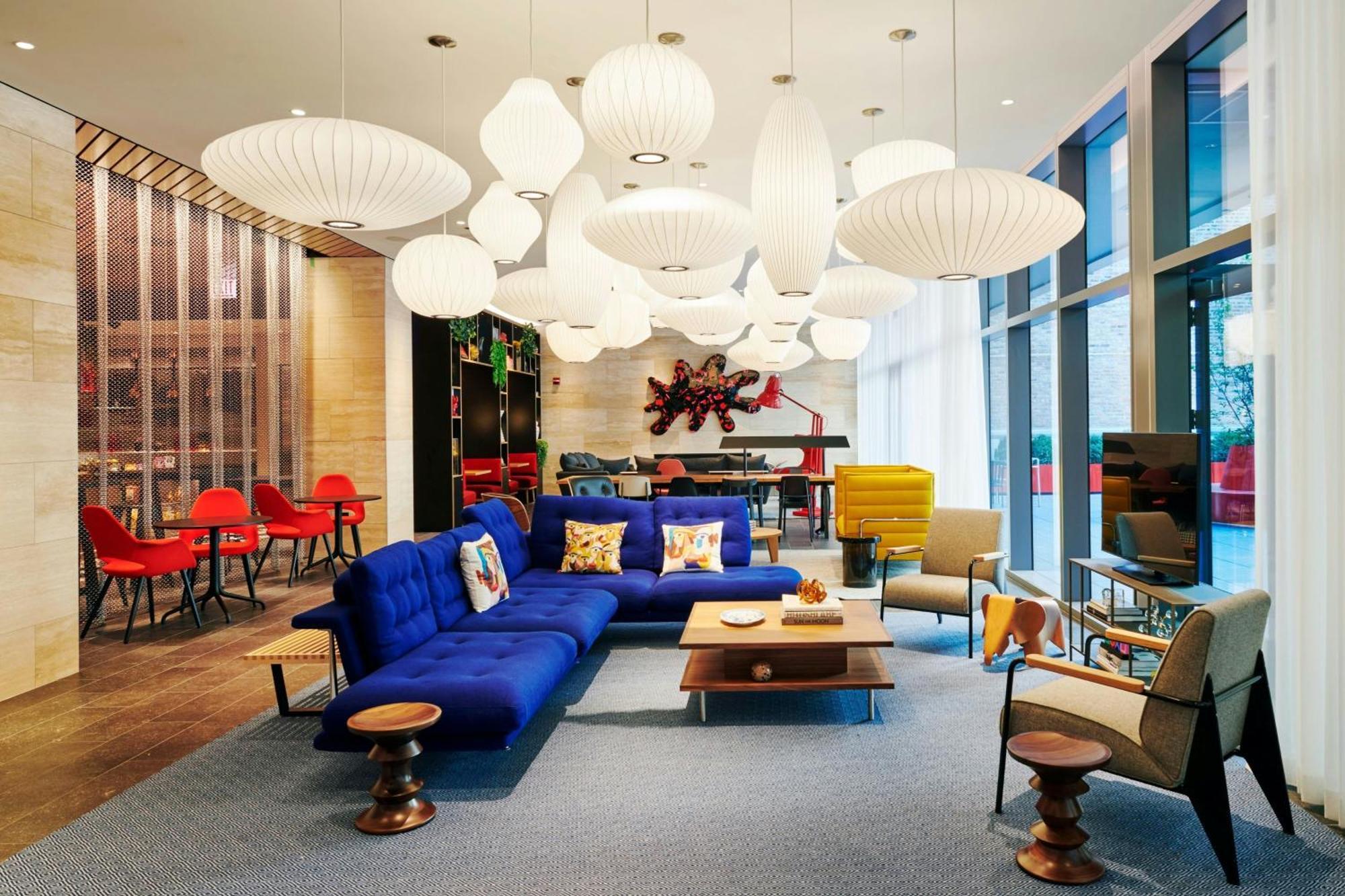 8 Top-Rated Central Hotels in Chicago Loop to Book Now