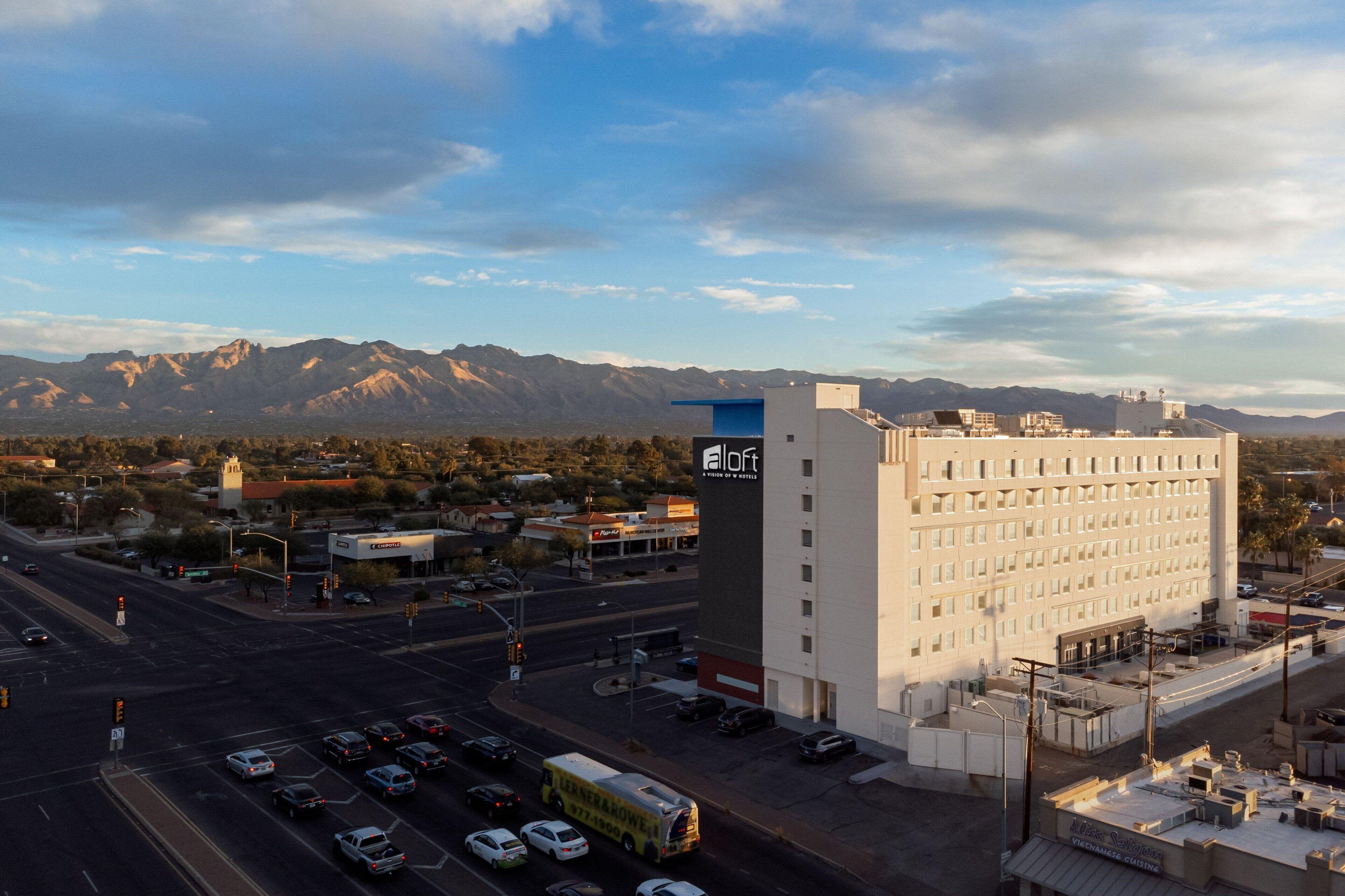 Where to Stay for Work: 9 Business Hotels Near Flandrau Science Center