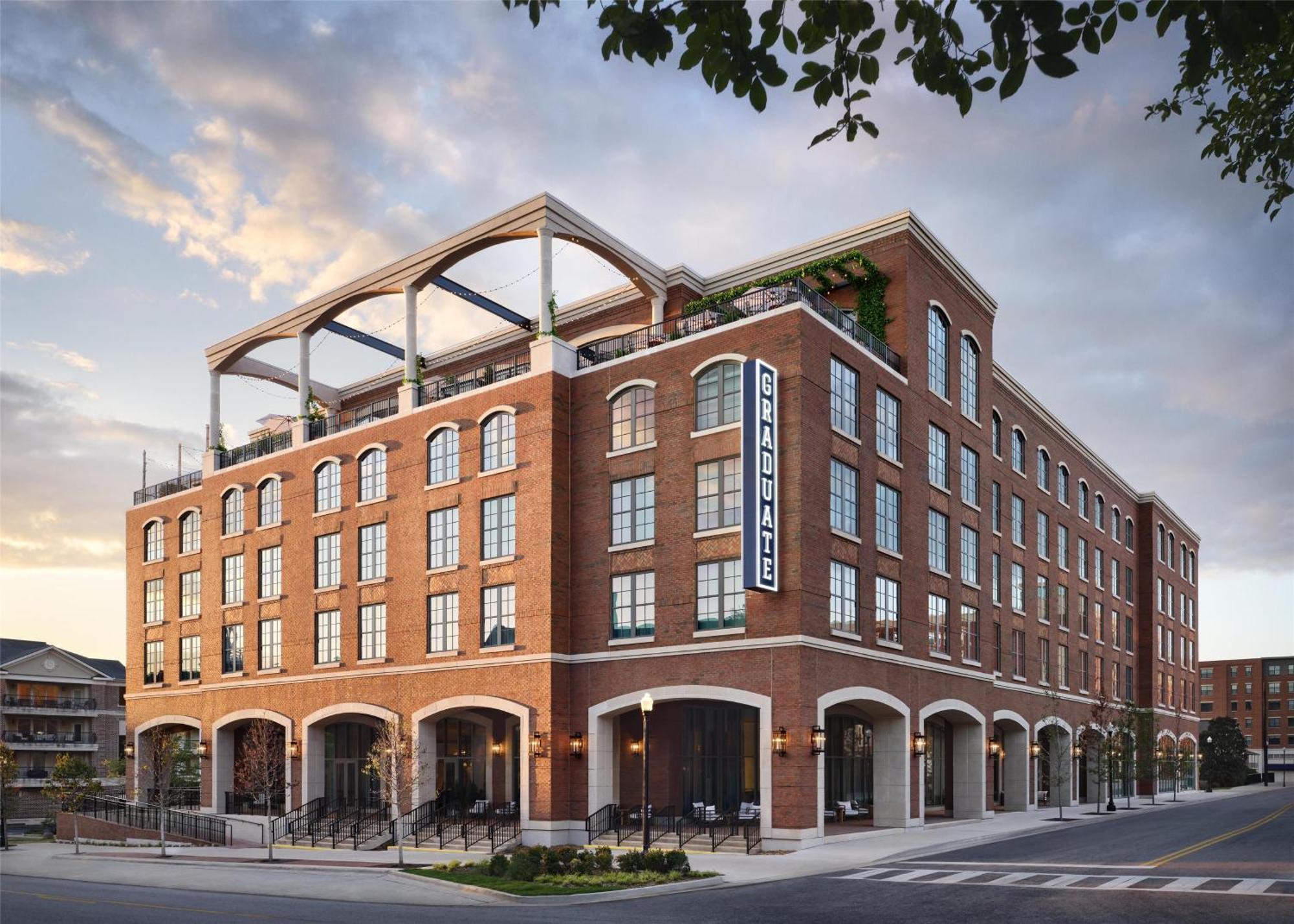 15 US Hotels Worth Booking for Outstanding Facilities