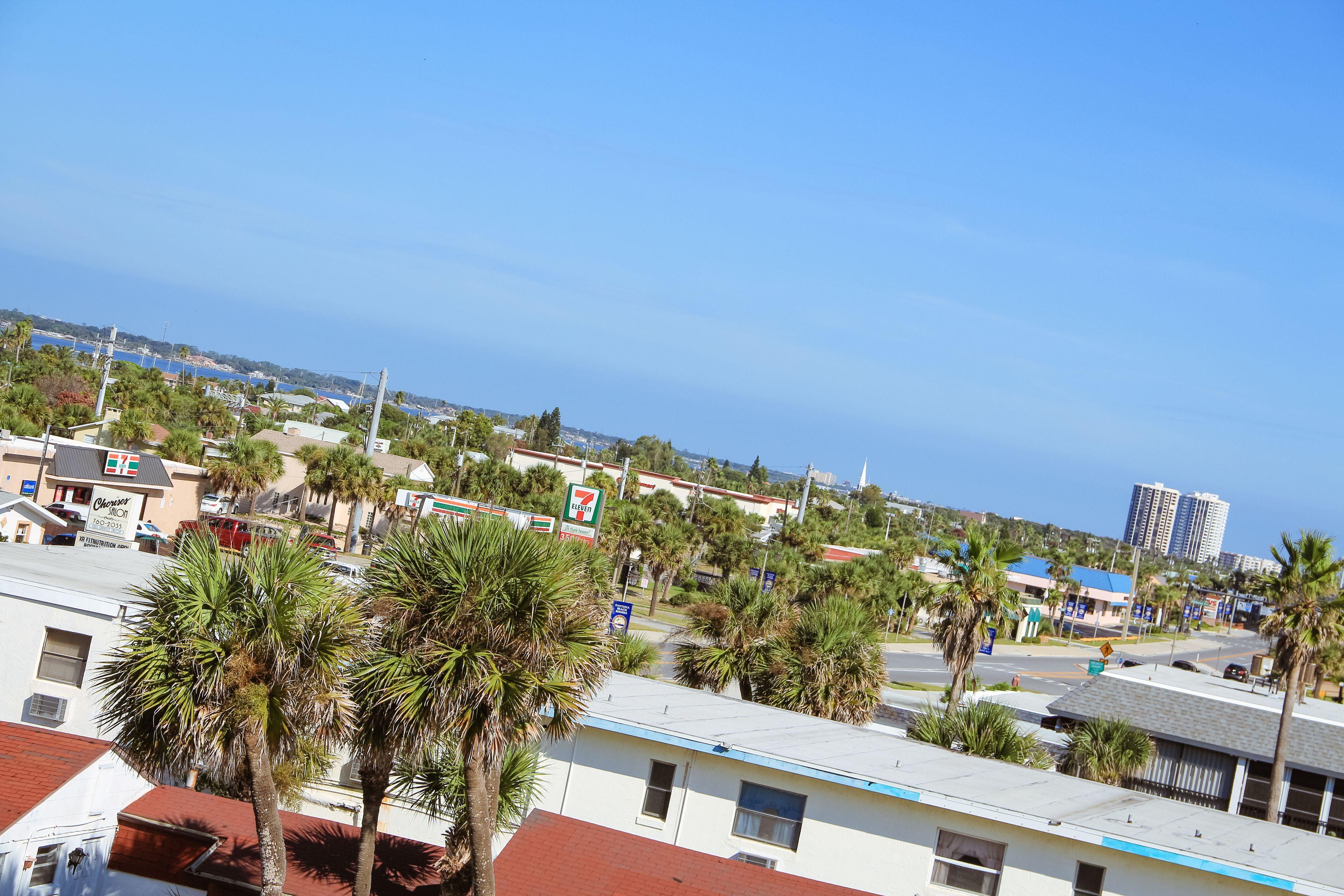 4 Smart Beach Hotels In Daytona Beach Shores Worth Booking