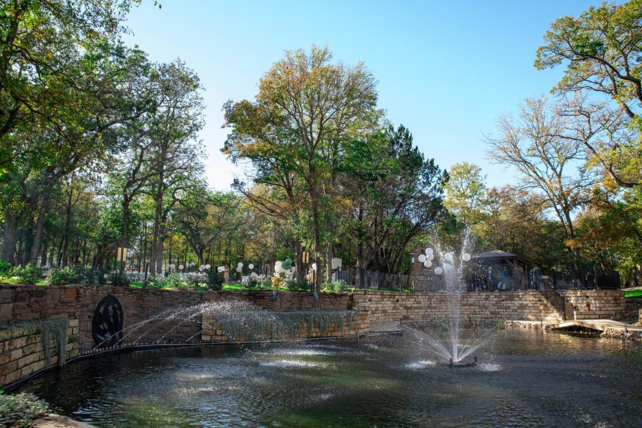 5 Villa Hotels in Texas Wine Country That Stand Out
