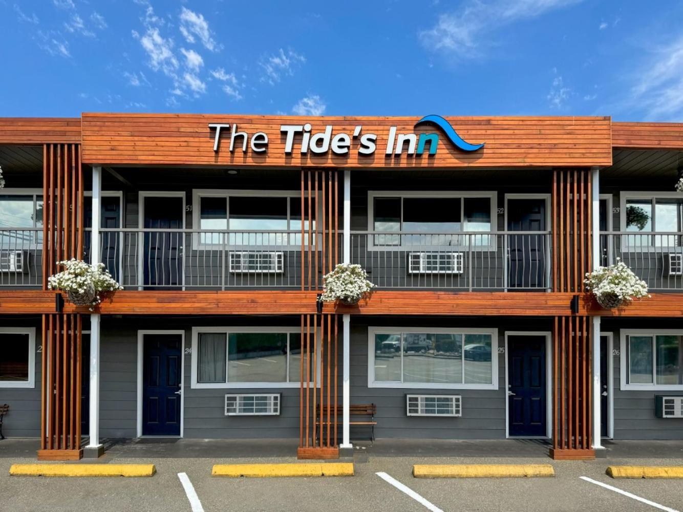 4 Airport-Friendly Hotels Close to Qualicum Beach Historical