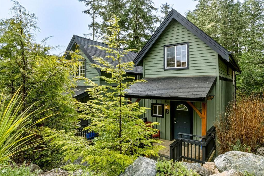Staying In Pacific Rim National Park Reserve: 4 Central Hotels Compared