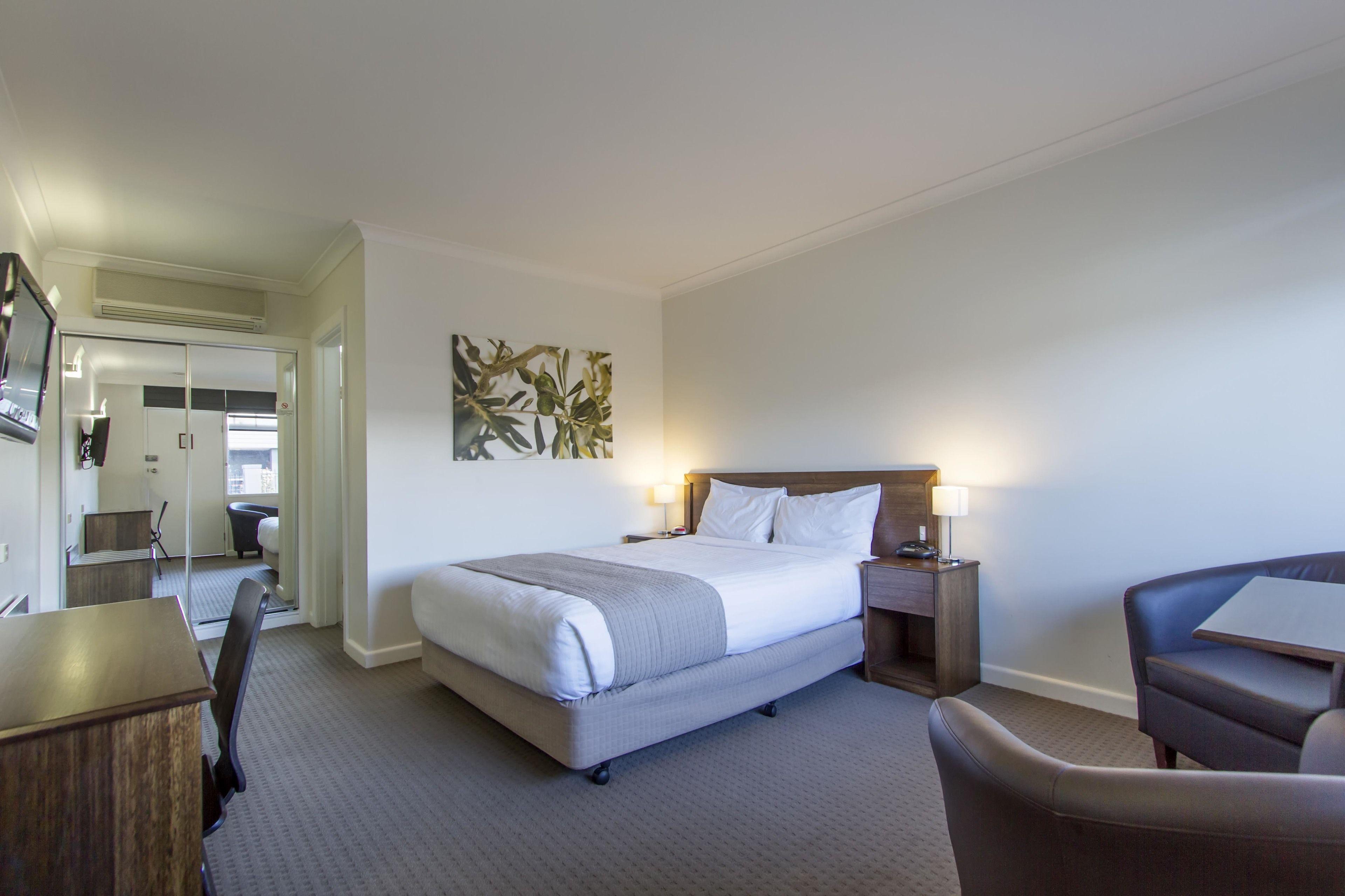 4 Smart Family Hotels Near DFO Essendon Worth Booking