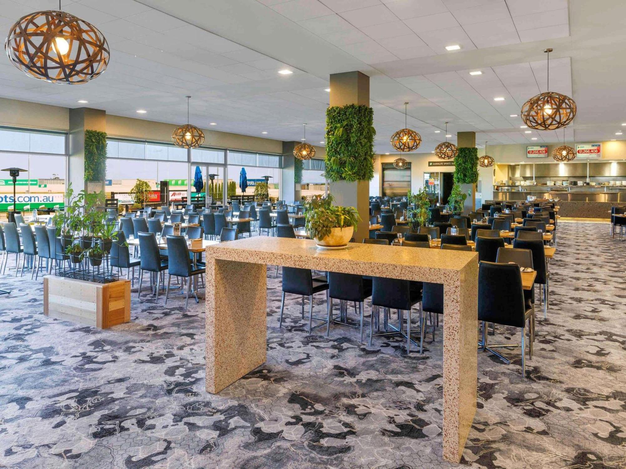 4 Resorts in Melbourne Region Worth Booking This Year